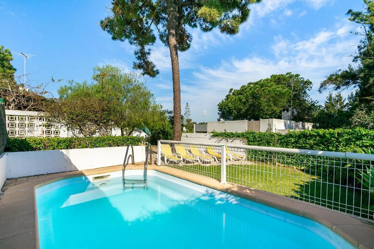Whome | Balaia 3-Bed Family Holiday Villa Olhos de Agua  Olhos de Agua (Albufeira)