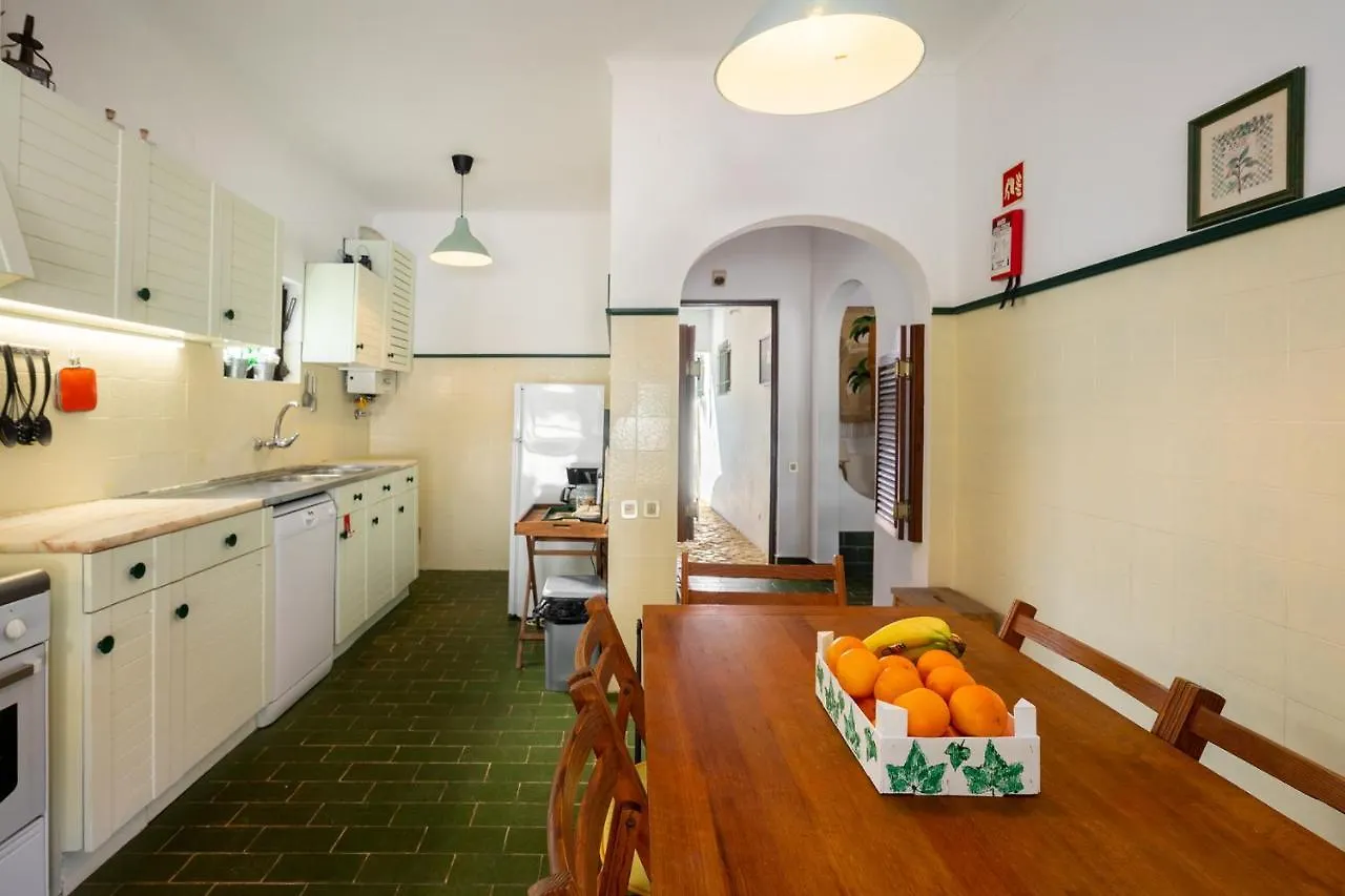Whome | Balaia 3-Bed Family Holiday Villa Olhos de Agua  0*, Olhos de Agua (Albufeira) Portugal